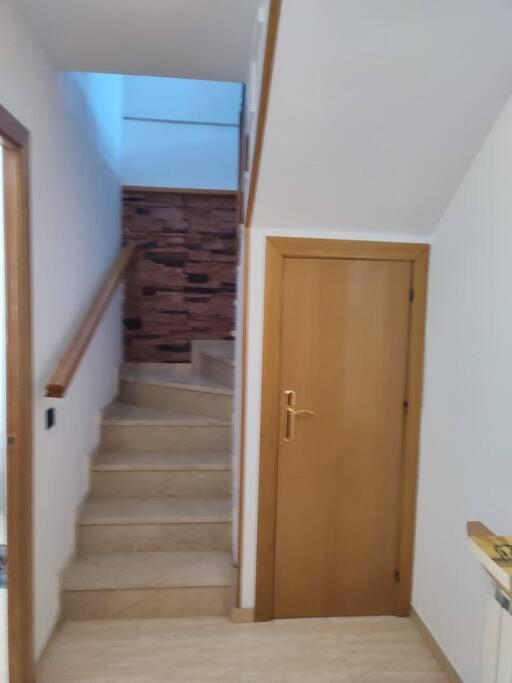 شقة Duplex Con Piscina En روبي المظهر الخارجي الصورة